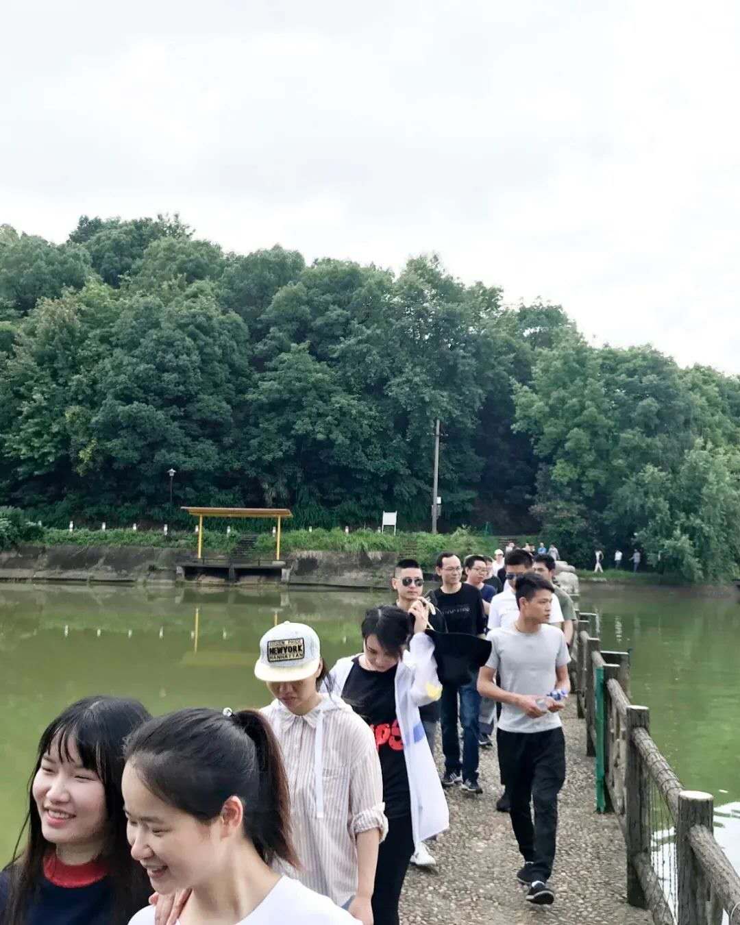 遠(yuǎn)程監(jiān)控,報警巡邏,清機(jī)加鈔,清分整點(diǎn),憑證寄庫,頭寸箱寄庫,商鋪安保,智能家居