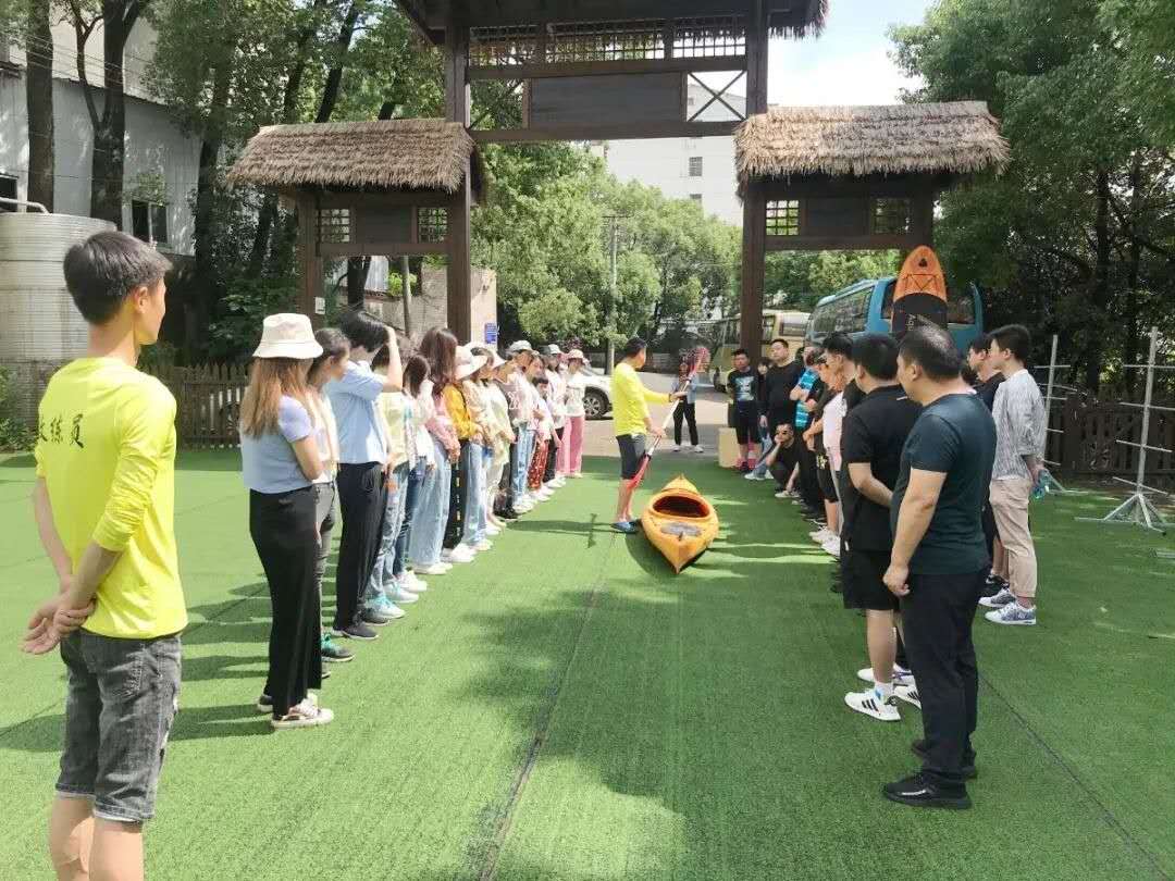 遠(yuǎn)程監(jiān)控,報警巡邏,清機(jī)加鈔,清分整點(diǎn),憑證寄庫,頭寸箱寄庫,商鋪安保,智能家居