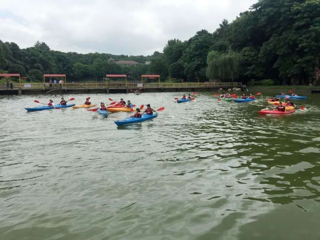 遠(yuǎn)程監(jiān)控,報警巡邏,清機(jī)加鈔,清分整點(diǎn),憑證寄庫,頭寸箱寄庫,商鋪安保,智能家居