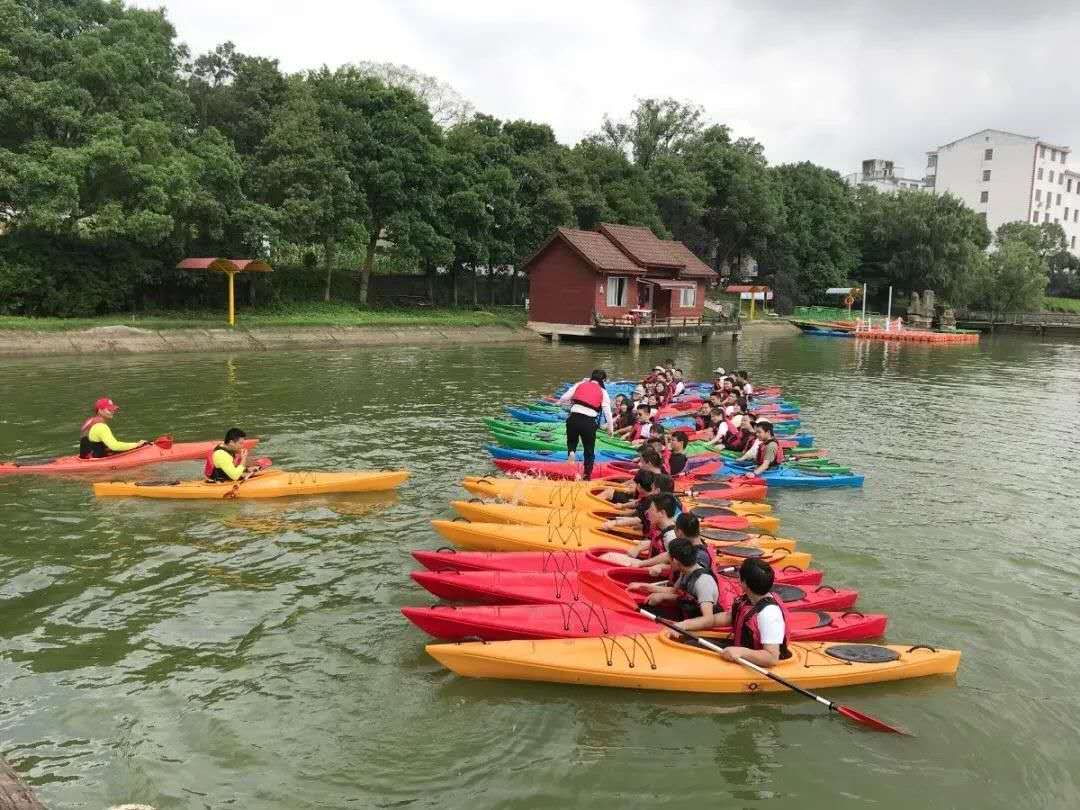 遠(yuǎn)程監(jiān)控,報警巡邏,清機(jī)加鈔,清分整點(diǎn),憑證寄庫,頭寸箱寄庫,商鋪安保,智能家居