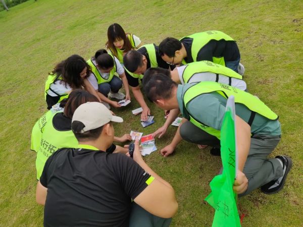 遠(yuǎn)程監(jiān)控,報(bào)警巡邏,清機(jī)加鈔,清分整點(diǎn),憑證寄庫(kù),頭寸箱寄庫(kù),商鋪安保,智能家居